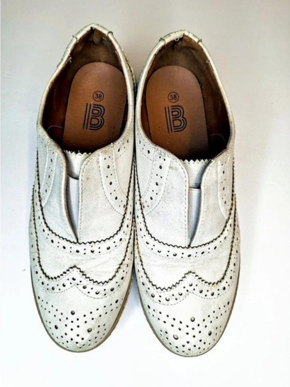 Women's Brogue Oxfords in White EU 38